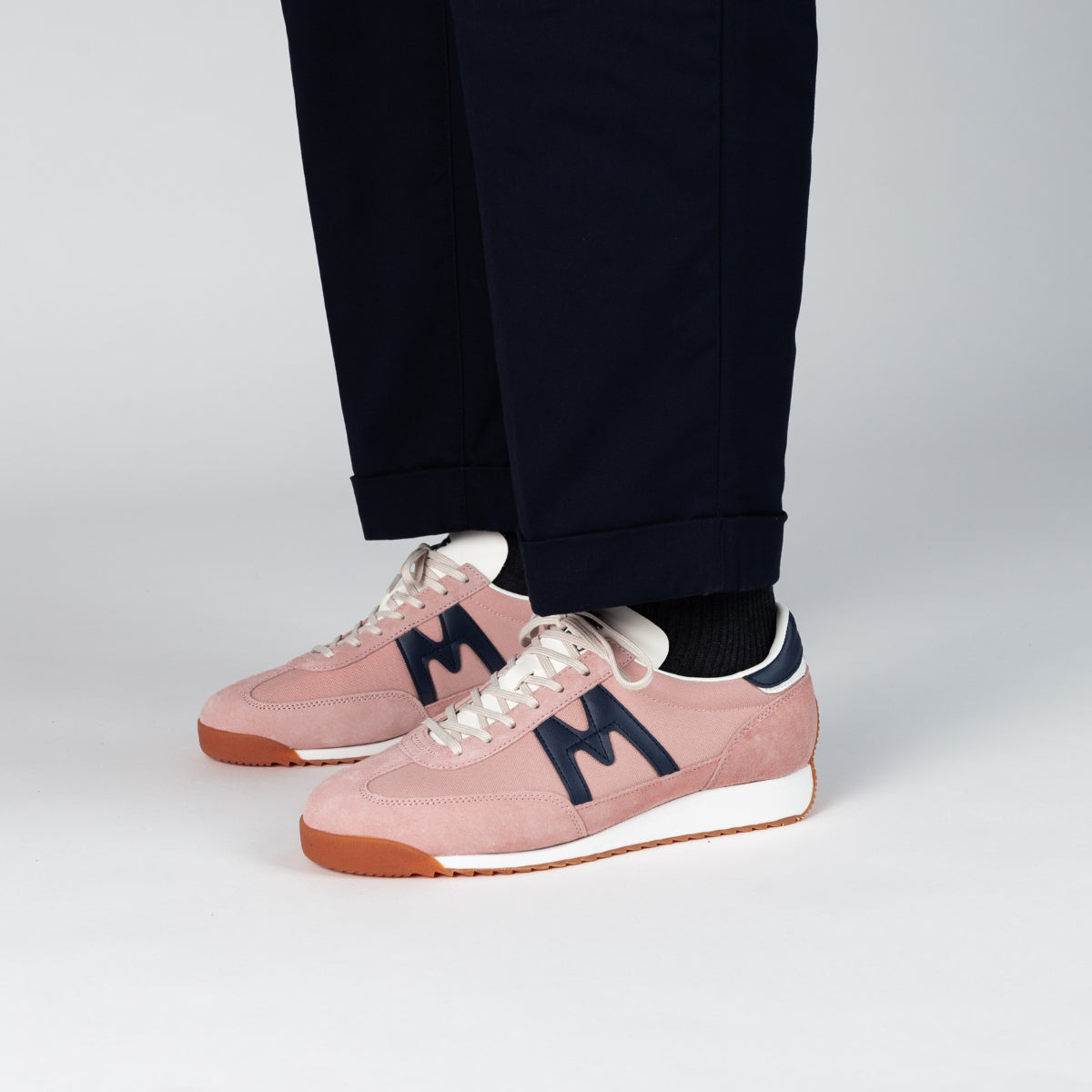 Karhu Mestari cameo rose / dress blue F805080 sneakers