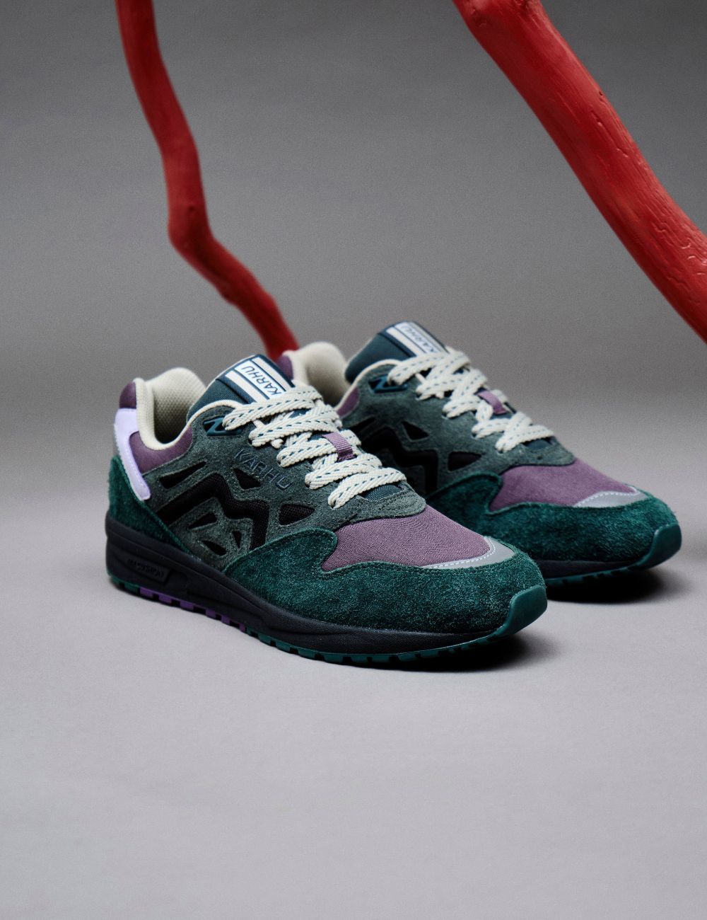 karhu legacy 96 mystic forest pack abbey stone / rain forest